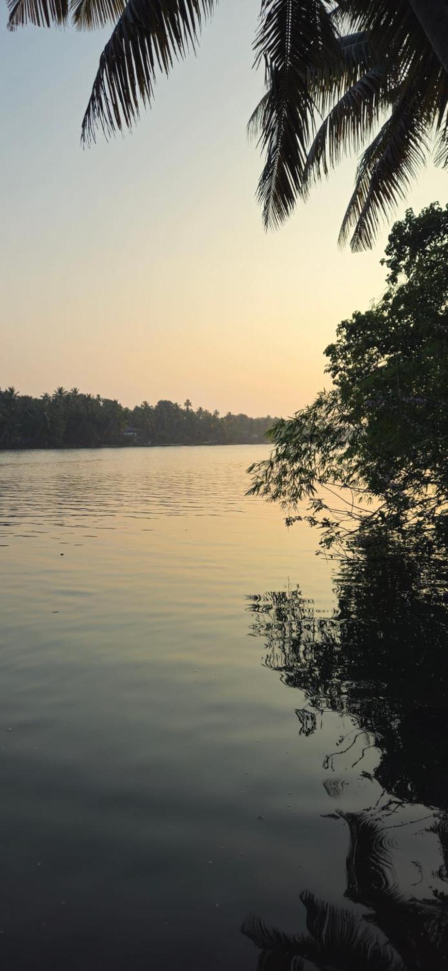 Islandstay-A Riverside Property Kollam Exterior photo