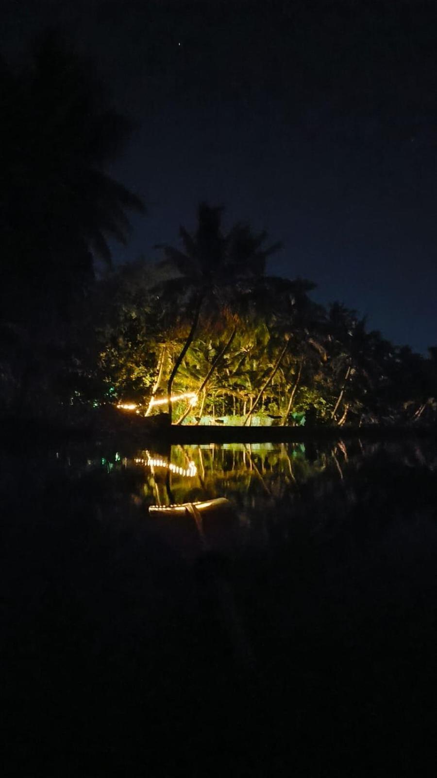 Islandstay-A Riverside Property Kollam Exterior photo